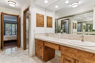 7250 Lewis Ridge Pkwy, Edina, MN 55439 - Photo 17