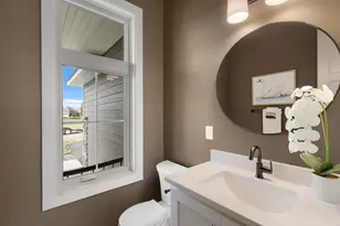 4938 Parkside Cir, Eagan, MN 55123 - Photo 3