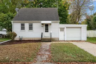 707 14th Ave SW, Austin, MN 55912 - Photo 1