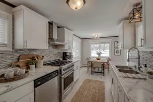 204 E Johnson St, River Falls, WI 54022 - Photo 5