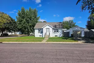 603 Webster St, Fairmont, MN 56031 - Photo 1