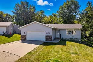 1055 Robert Pl SW, Owatonna, MN 55060 - Photo 1