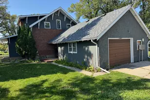 117 Zeh Street W, Thief River Falls, MN 56701 - Photo 23