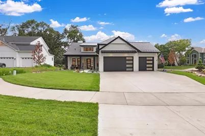 4951 Parkside Circle, Eagan, MN 55123 - Photo 3