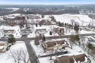 1266 Deercliff Ln, Eagan, MN 55123 - Photo 31