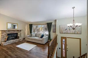 1266 Deercliff Ln, Eagan, MN 55123 - Photo 17