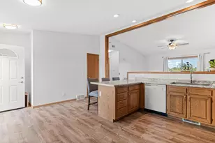 1016 W Ridge Ct, New Richmond, WI 54017 - Photo 3