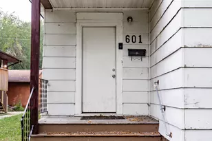 601 10th St S, Fargo,  58103 - Photo 3