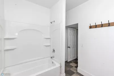 601 10th Street S, Fargo,  58103 - Photo 23