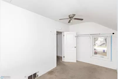 601 10th Street S, Fargo,  58103 - Photo 25