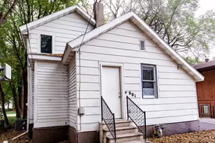 601 10th St S, Fargo,  58103 - Photo 35