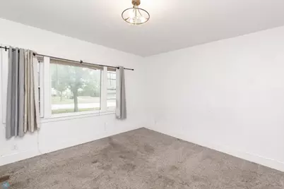 601 10th Street S, Fargo,  58103 - Photo 17