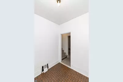 601 10th Street S, Fargo,  58103 - Photo 9