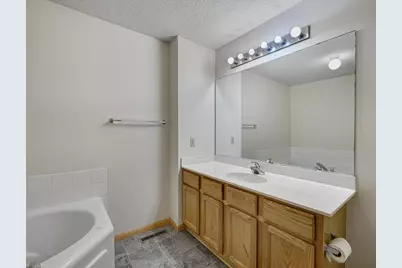 4275 Merrimac Lane N #20, Plymouth, MN 55446 - Photo 9