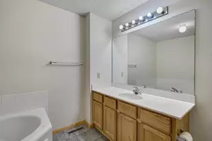 4275 Merrimac Lane North, Plymouth, MN 55446 - Photo 9