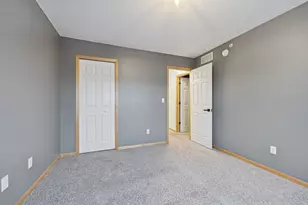 7539 Parkridge Way, Savage, MN 55378 - Photo 15