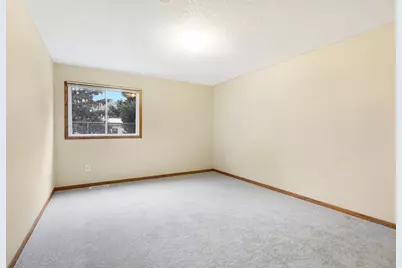 2075 13th Avenue W, Shakopee, MN 55379 - Photo 21