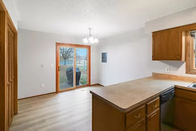 2075 13th Avenue W, Shakopee, MN 55379 - Photo 23