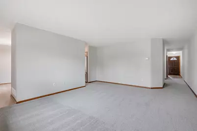 2075 13th Avenue W, Shakopee, MN 55379 - Photo 9