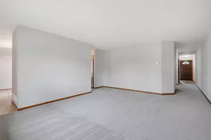 2075 13th Ave W, Shakopee, MN 55379 - Photo 9