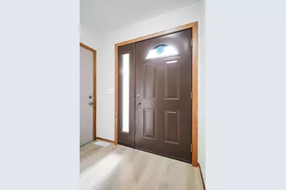 2075 13th Avenue W, Shakopee, MN 55379 - Photo 3