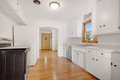 1937 Longview Drive, New Brighton, MN 55112 - Photo 11