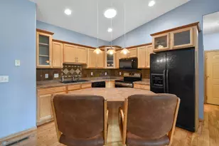 1752 Brainard Blvd, Detroit Lakes, MN 56501 - Photo 7