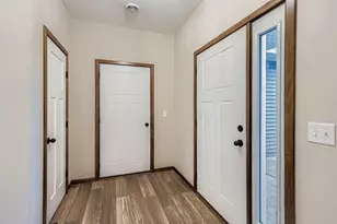 2557 County Rd I, Mounds View, MN 55112 - Photo 3