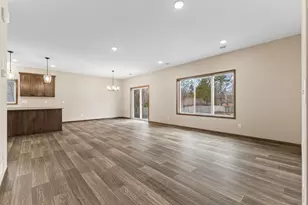 2557 County Rd I, Mounds View, MN 55112 - Photo 17