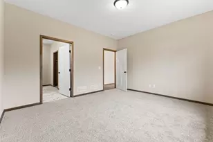 2557 County Rd I, Mounds View, MN 55112 - Photo 27