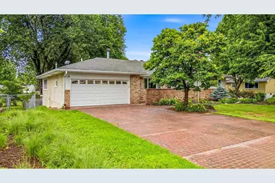 8710 60th Avenue N, New Hope, MN 55428 - Photo 9