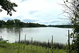 621 Loretta Cir, Spicer, MN 56288 - Photo 1