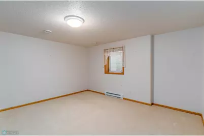 318 44th Avenue S, Moorhead, MN 56560 - Photo 25