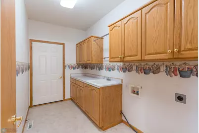 318 44th Avenue S, Moorhead, MN 56560 - Photo 11