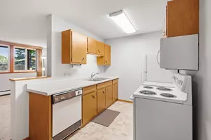 9141 Hwy 55, Golden Valley, MN 55427 - Photo 11