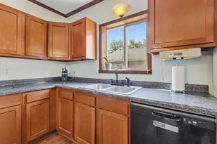 718 6th St NW, Faribault, MN 55021 - Photo 25