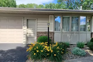 1115 Swanhill Dr, Albert Lea, MN 56007 - Photo 3