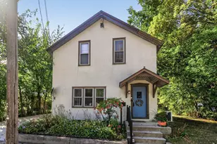 810 4th St S, Stillwater, MN 55082 - Photo 1