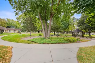 250 Freemont Ave SE, Hutchinson, MN 55350 - Photo 17