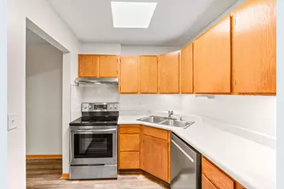 250 Freemont Avenue SE #136, Hutchinson, MN 55350 - Photo 7