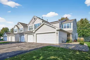 627 Providence Dr, Shakopee, MN 55379 - Photo 1