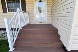 1114 Greenwood St E, Thief River Falls, MN 56701 - Photo 3