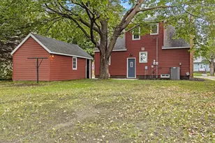 218 N Sherwood St, Ivanhoe, MN 56142 - Photo 35