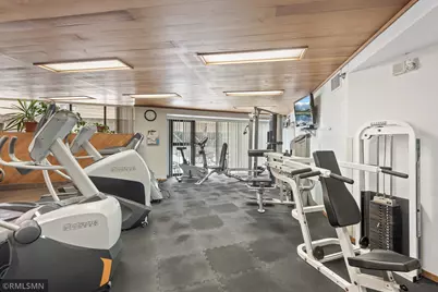 26 10th Street W #1807, Saint Paul, MN 55102 - Photo 21