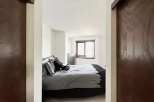 26 10th Street W, Saint Paul, MN 55102 - Photo 17