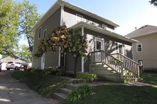 869 S Park St, Fairmont, MN 56031 - Photo 1