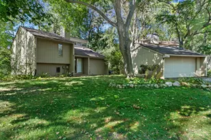 1805 Archer Ln N, Plymouth, MN 55447 - Photo 11