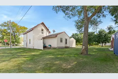 205 Grant Avenue SW, Richmond, MN 56368 - Photo 9