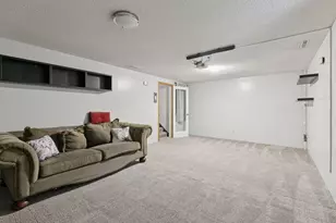 79 Walden St, Burnsville, MN 55337 - Photo 25