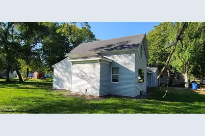 1209 14th Street, Clarkfield, MN 56223 - Photo 3